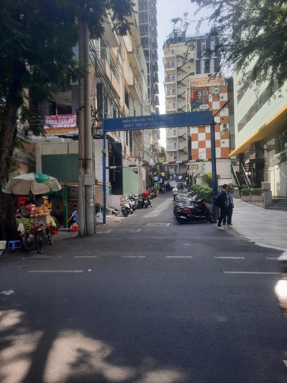 Holo Le Thanh Ton Saigon Serviced TP. Hồ Chí Minh