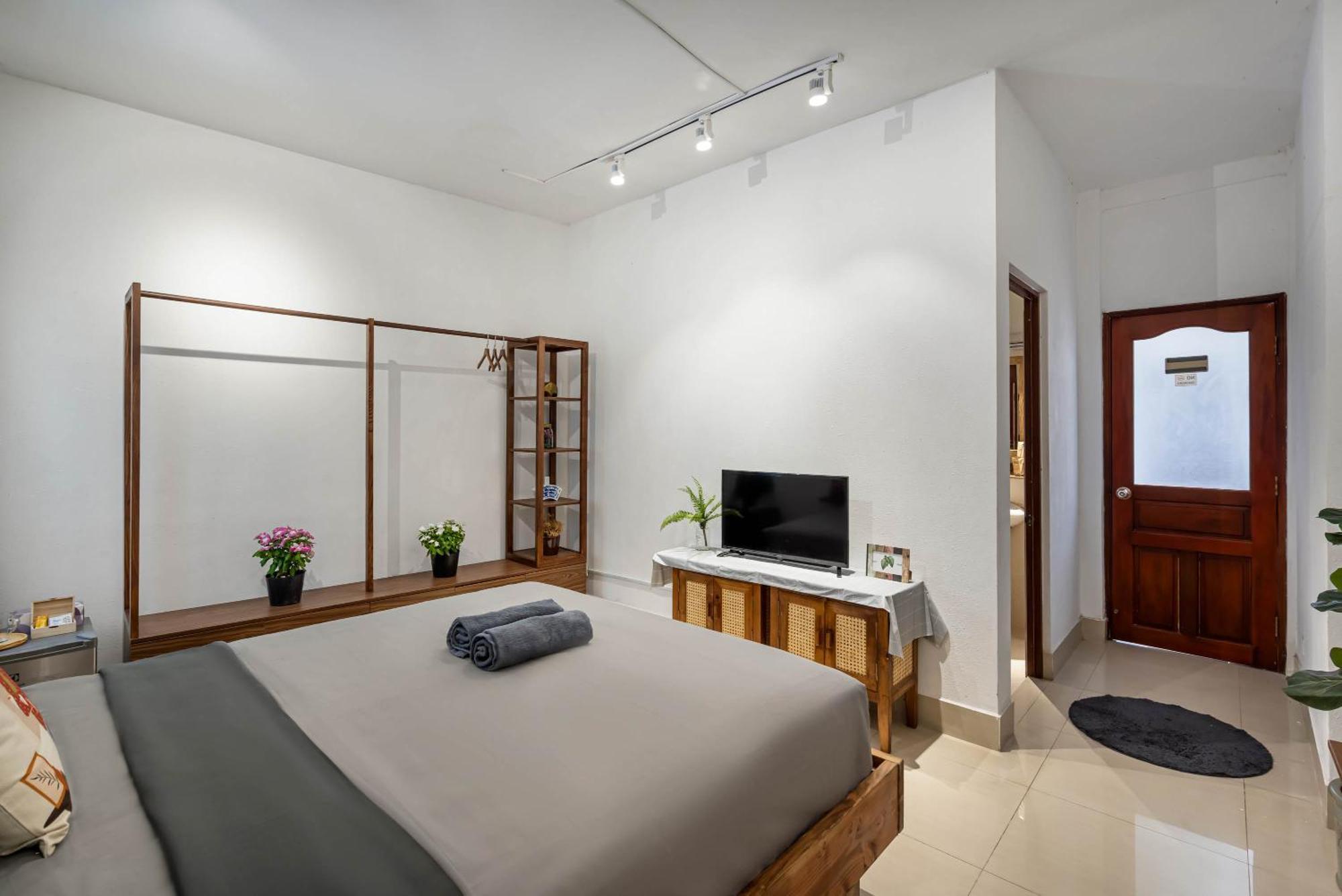 Holo Le Thanh Ton Saigon Serviced Ở trọ