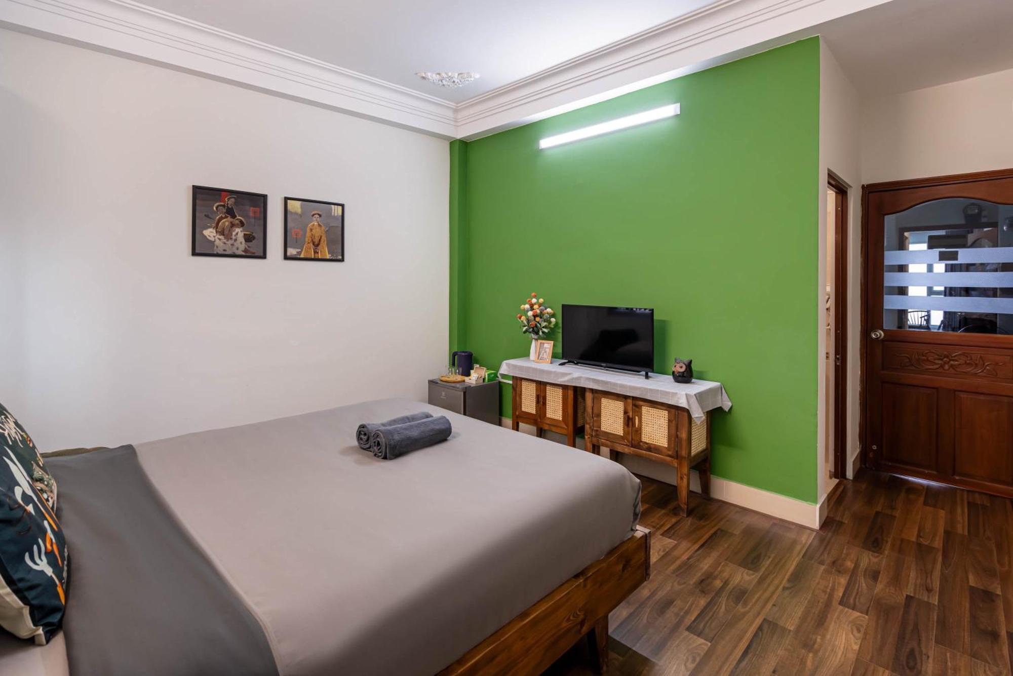 Holo Le Thanh Ton Saigon Serviced Ở trọ *